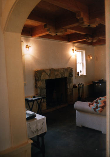 Living Room with fireplace